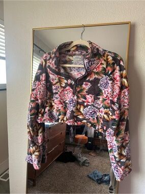 Urban Outfitters Floral Cropped Pullover zip sweater